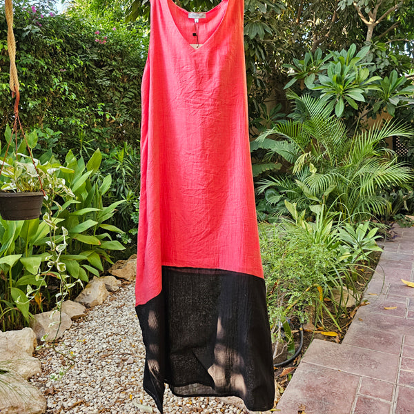 TWO TONE V-NECK MIDI DRESS