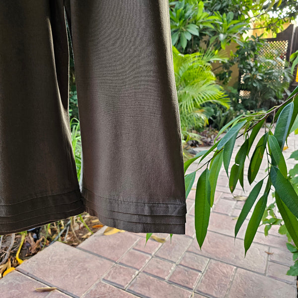 Breeze Line Pleated Hem Linen Pants – view 3