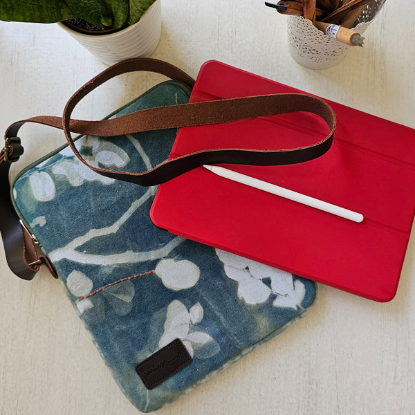 Fernlight iPad Sleeve – view 2