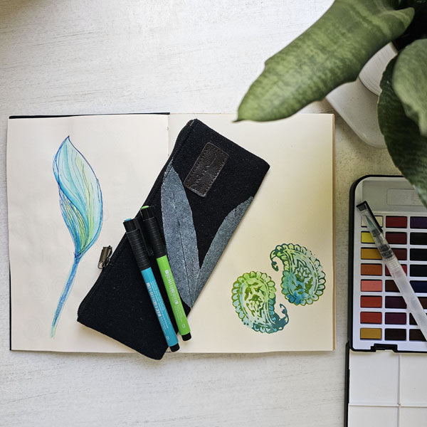 Leaf & Line Botanic Pencil Case - Canvas – view 9