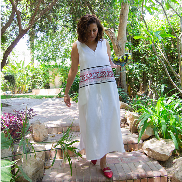 Linen Bloom Midi Dress – view 2