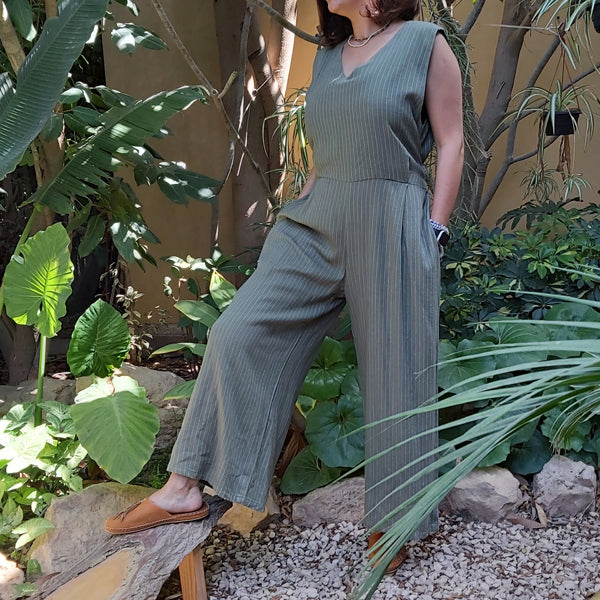 Olivette Linen Jumpsuit – view 3