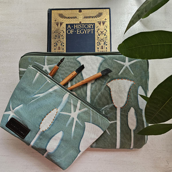 Saqara Cyano Pouch – view 2