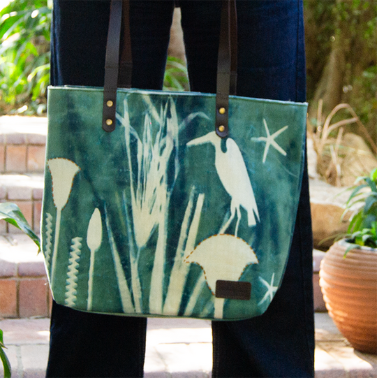 Saqara Cyano Tote Bag – view 2