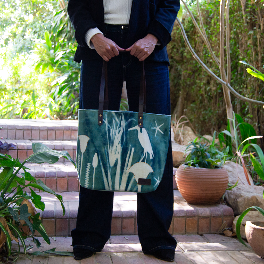 Saqara Cyano Tote Bag – view 3