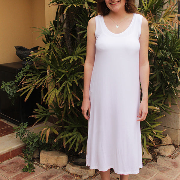 D12 Sleeveless Basic Maxi Dress – view 2