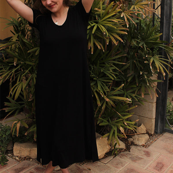 D22 Half-Sleeve Basic Maxi Dress – view 2